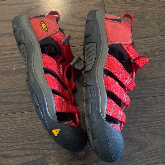 Keen Big Kids’ Newport H2 Sandals - Picture 2 of 7
